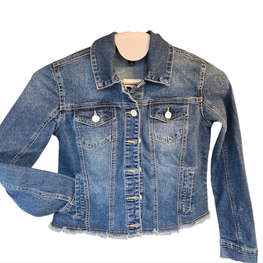Baccini Fringe Jean Jacket Size Small, medium dark wash denim jacket​​​​